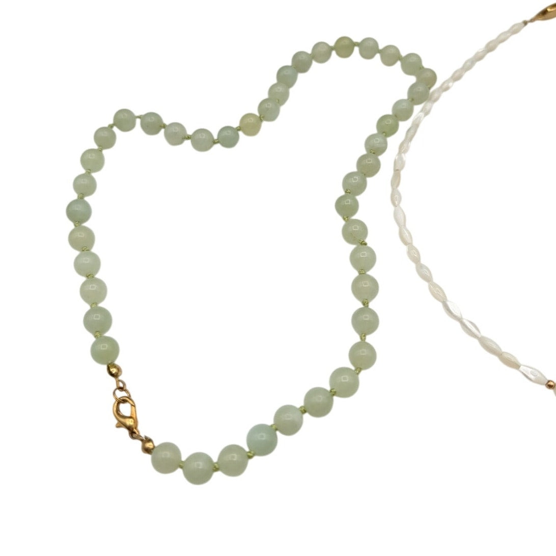 VTG 3 Pc Lot--2 Necklaces & 1 Bracelet MOP & Semi-Precious Green Stone Jewelry