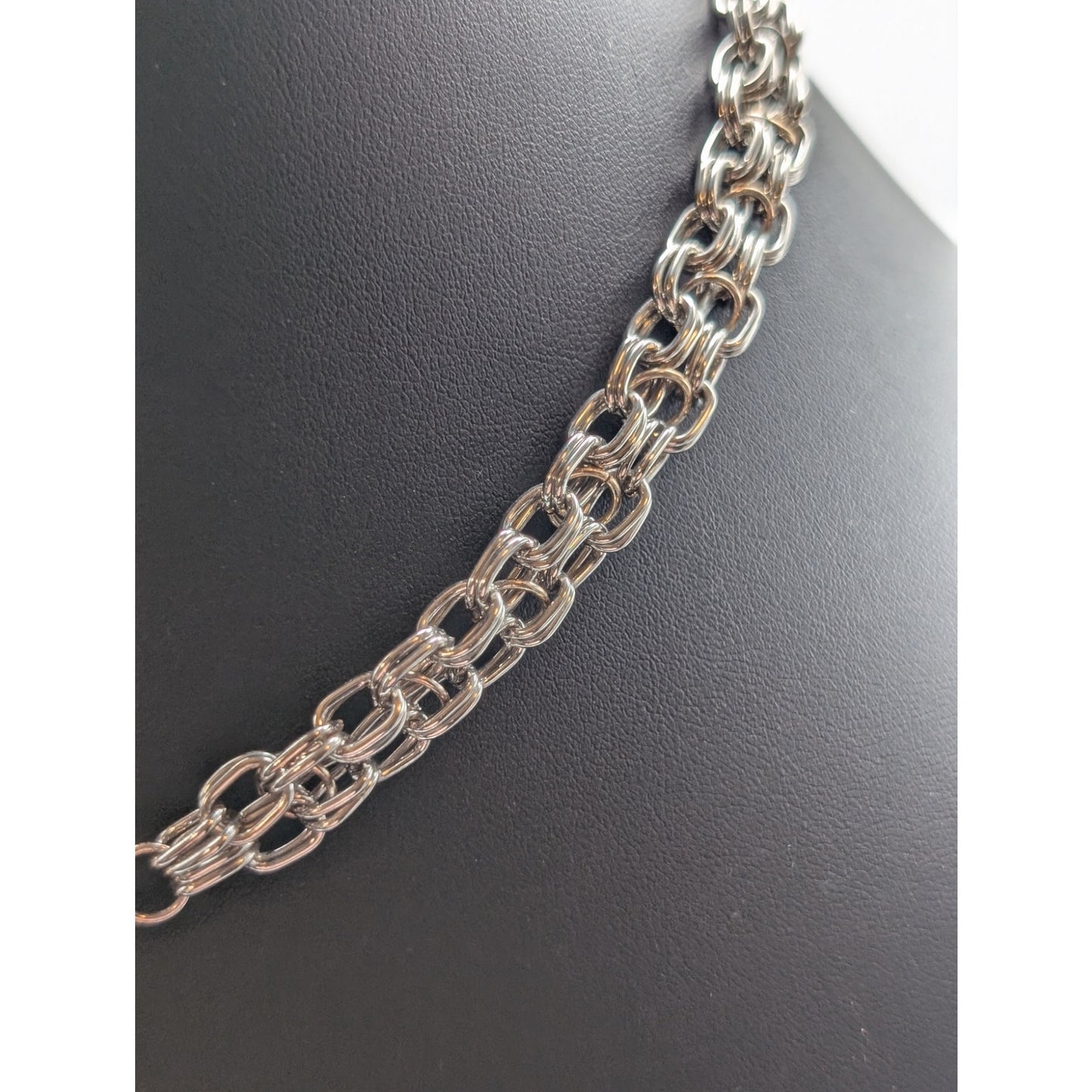 OE Two Tone Chain Front Mariner's Clasp Two Tone Curled Snake Pendant Necklace