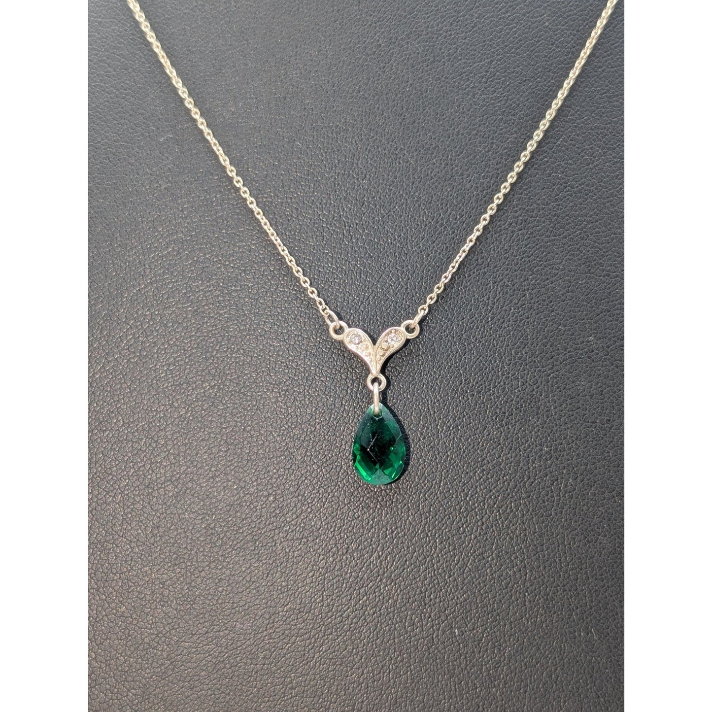 925 Sterling Silver Green Crystal Teardrop CZ 'Y Drop' Pendant 19" Necklace
