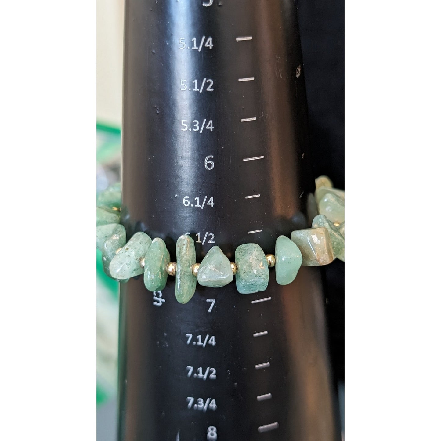 Vintage Green Gemstone Chip Bracelet W/ Barrel Clasp