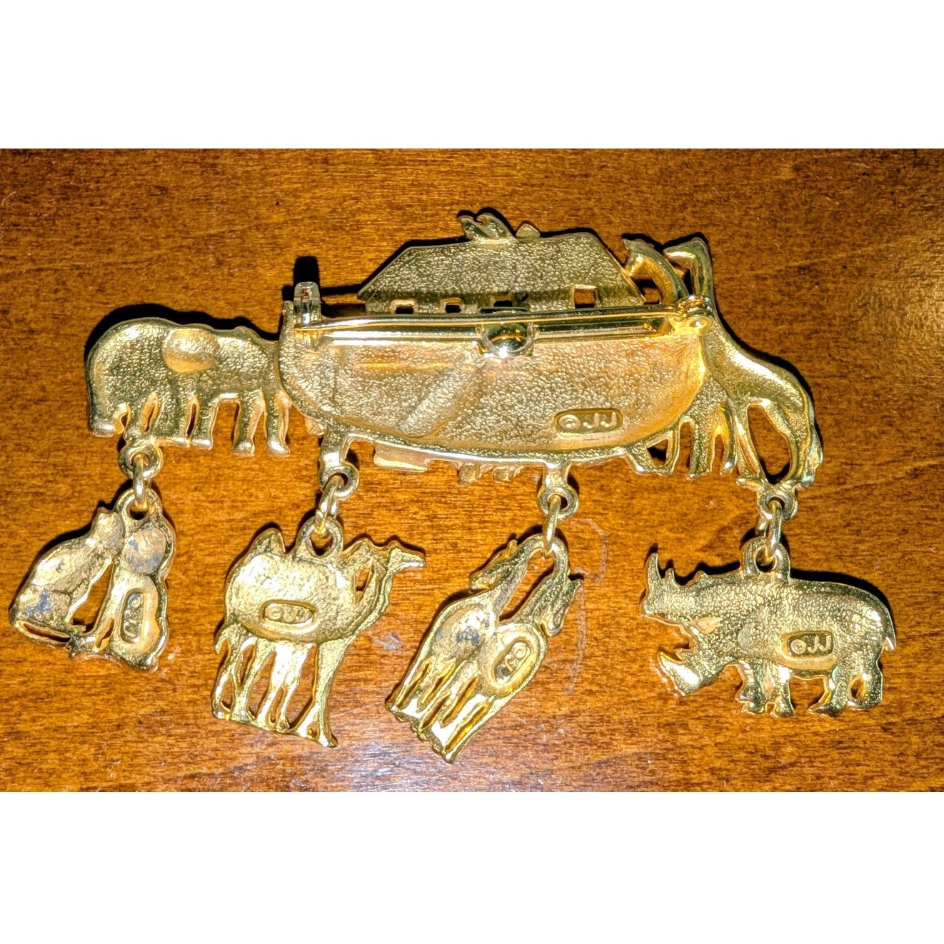 Vintage JJ Large Noah's Ark Dangling Animals Gold Tone Brooch