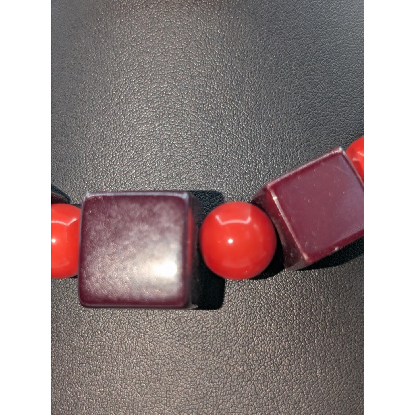 Vtg Bold Lucite Vintage Costume Pop Art Burgundy & Red Bead Choker 17" Necklace
