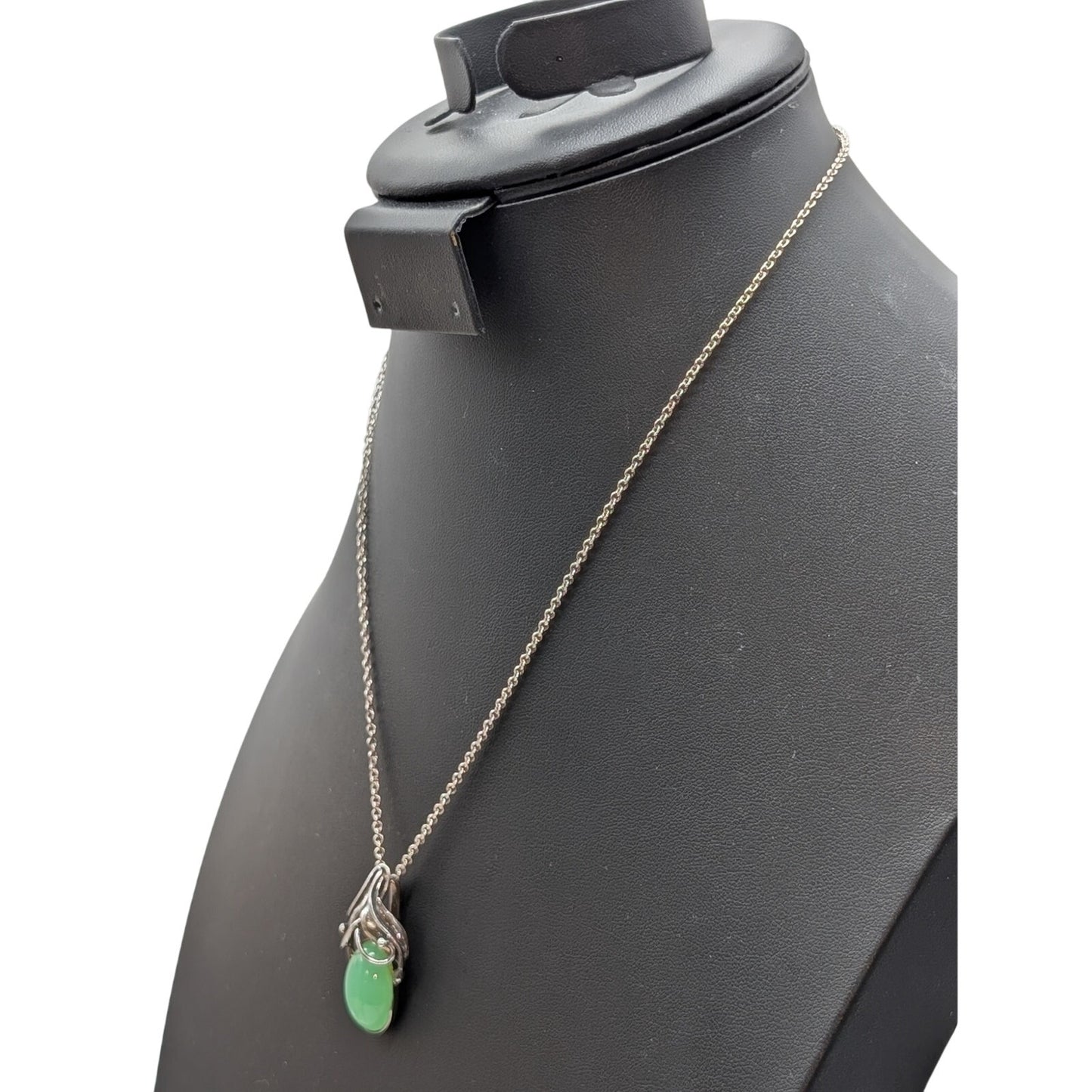 Vintage Sterling Silver Green Cabochon Pendant 18.5" Chain Necklace