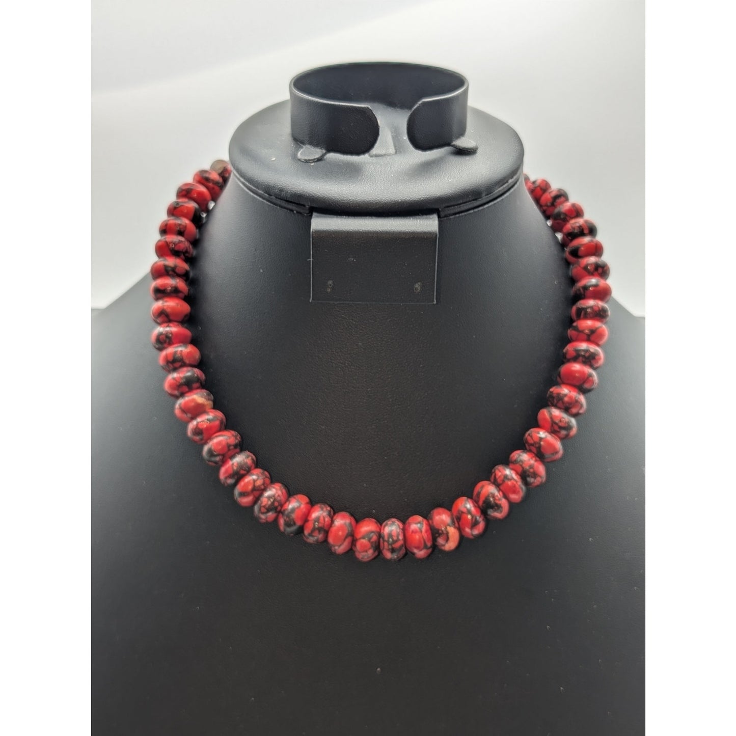 Red Spider Web Turquoise Bead Toggle Clasp 17.5" Necklace