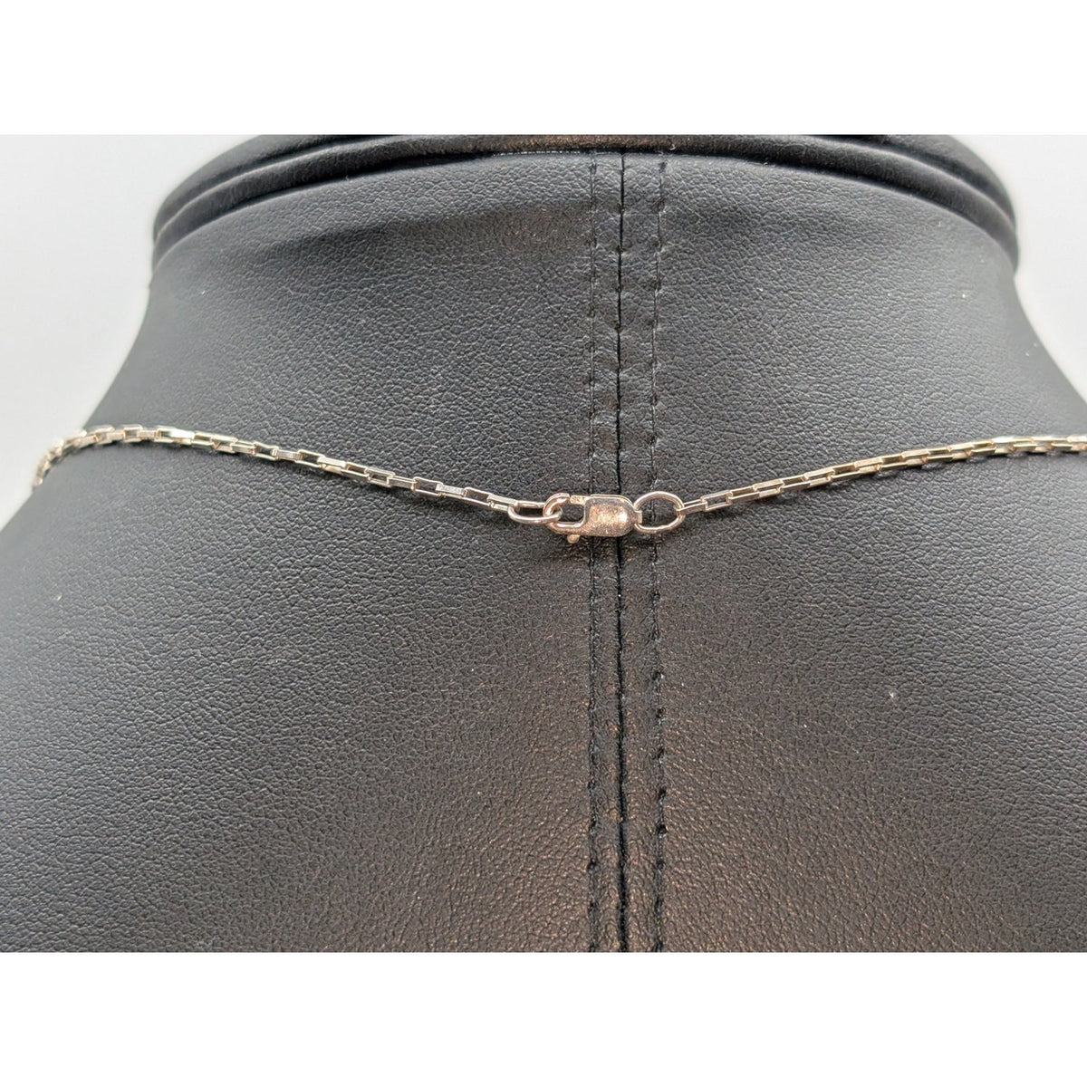 Silpada Charm Pendant On 925 Sterling Silver Rectangle Link 18" Chain Necklace
