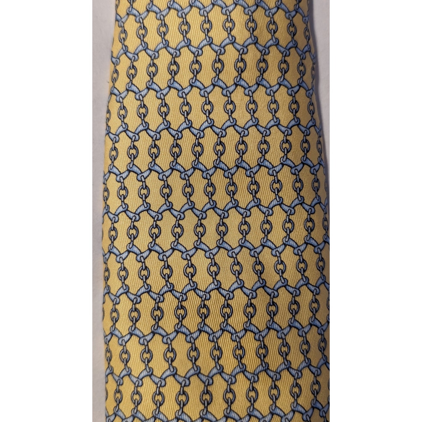 Hermes Paris Vintage 100% Silk Yellow Light Blue Chain Link Design Neck Tie