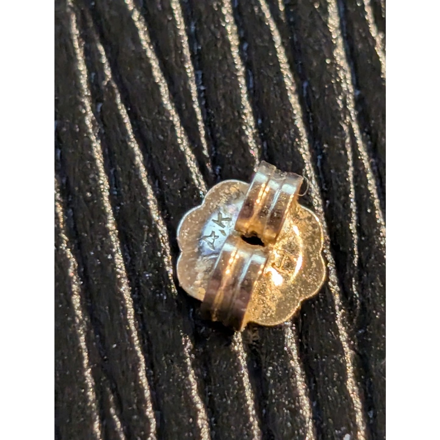 14k Vtg Tested Diamond Stud Earrings W/ Removable Purple Carved Flower Jacket