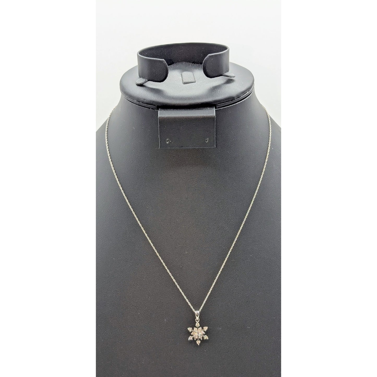 925 Sterling Silver CZ Snowflake Pendant 18" Chain Necklace