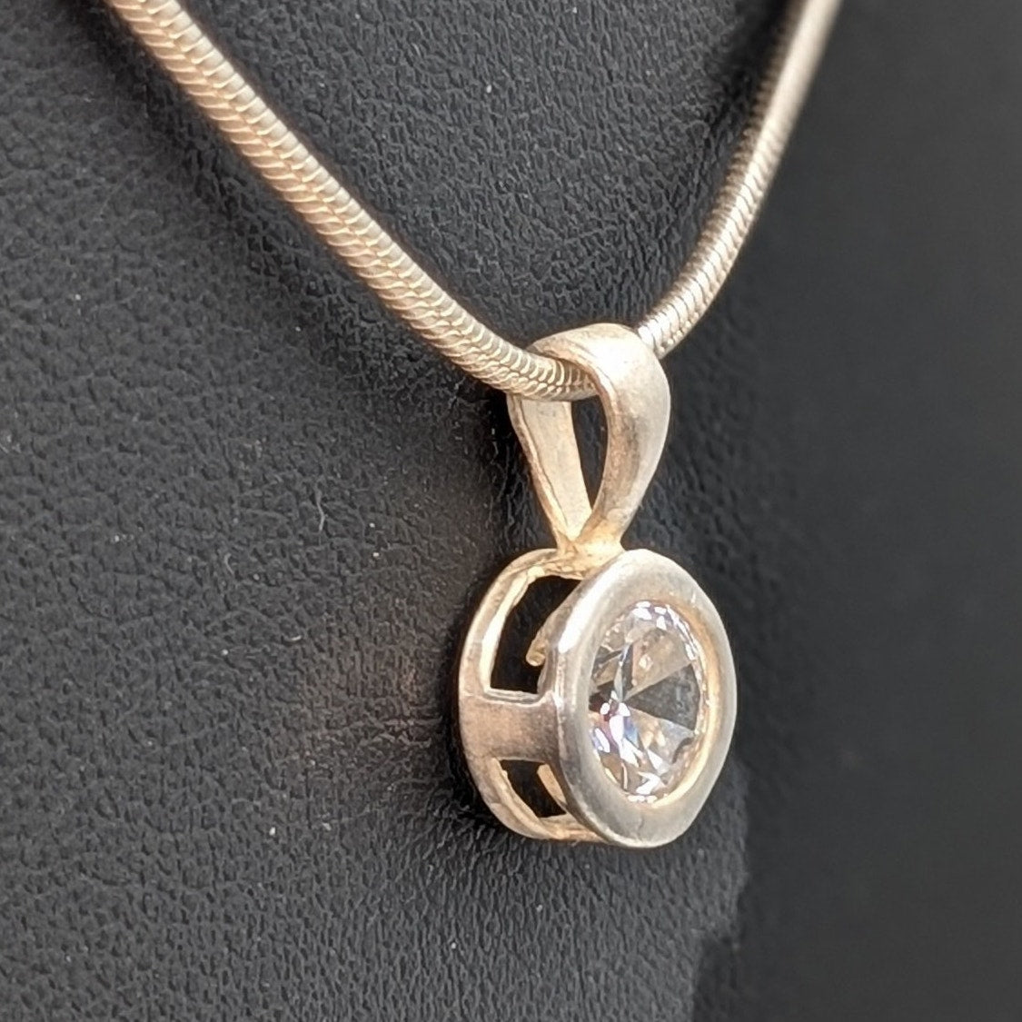 Vtg 925 Italy Sterling Silver Bezel Set CZ Solitaire Pendant Chain 16" Necklace