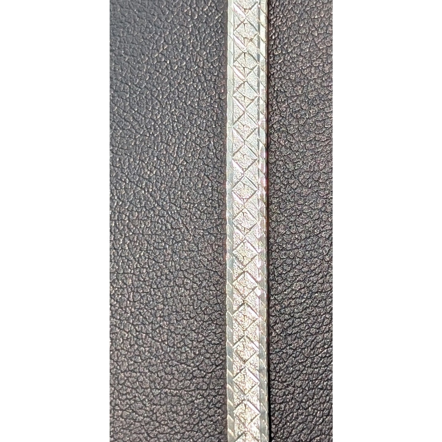 Vintage 30" Diamond Cut Herringbone Chain Necklace