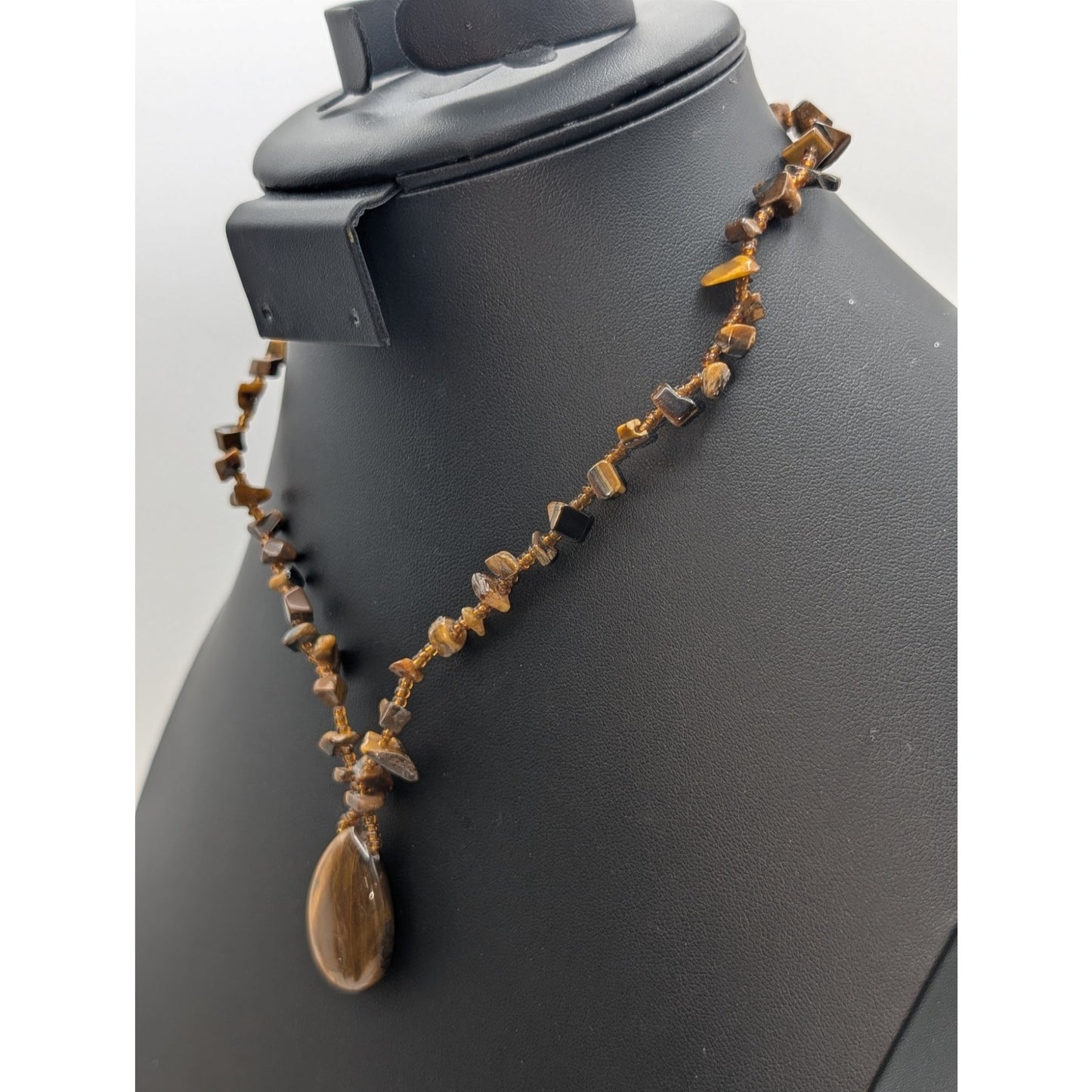 Vintage Tiger's Eye Chip Bead Pendant Barrel Clasp 17" Necklace
