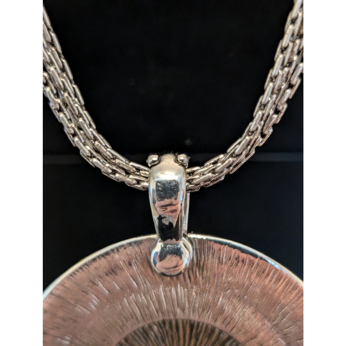 Premier Designs Two Tone Etched Large Medallion Pendant Necklace