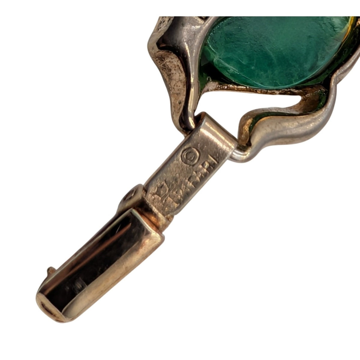 Vintage Crown Trifari Caravan Gold Tone Faux Malachite Green Bracelet