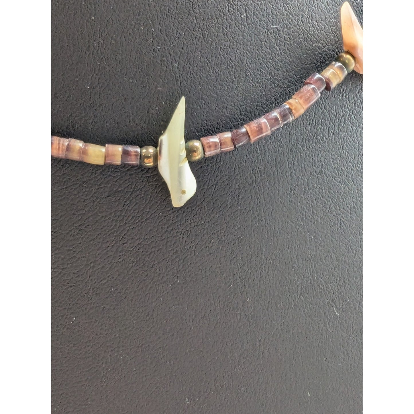 Vintage Carved Birds MOP Fetish Heishi Bead Hook Clasp 16" Necklace