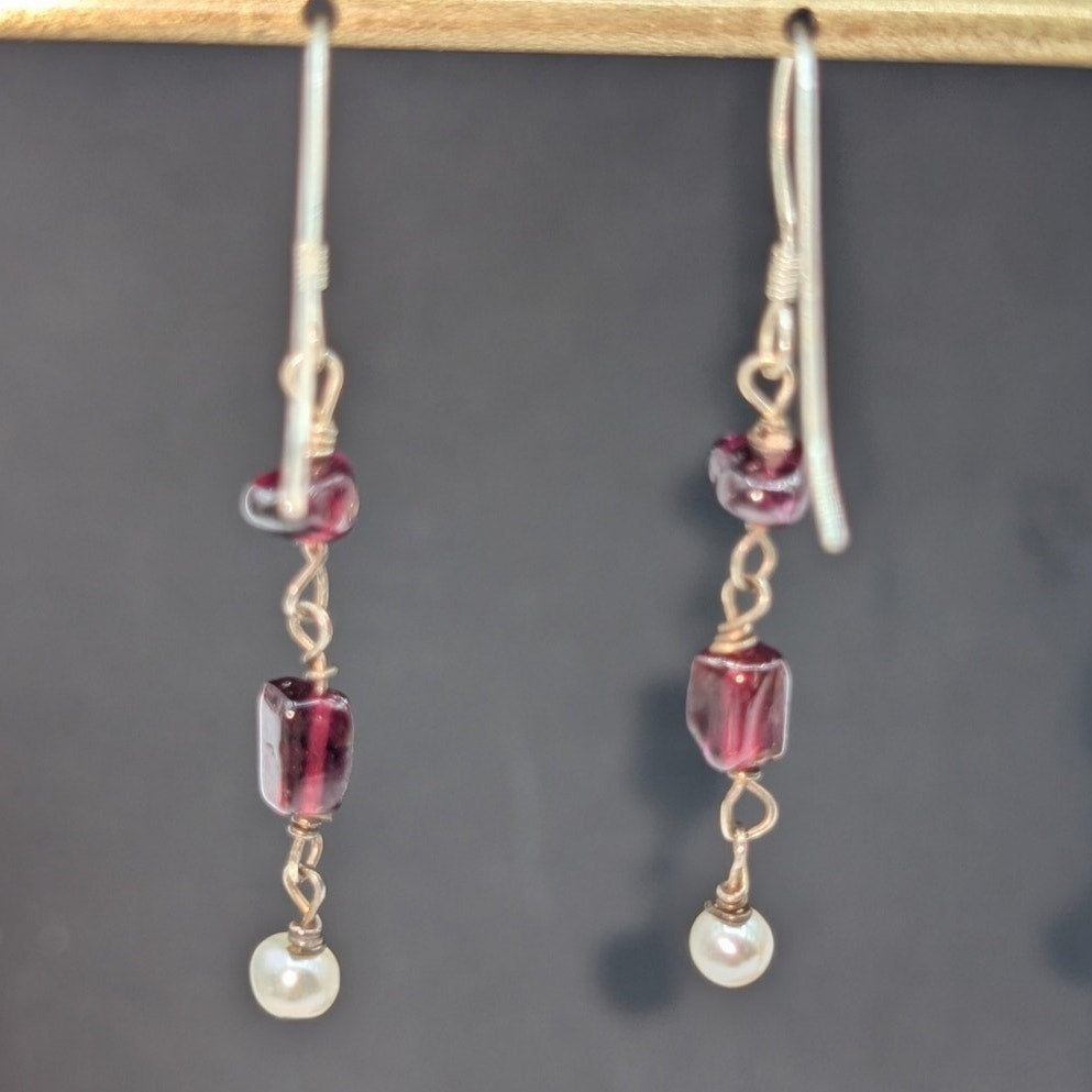 Vintage Garnet Bead Pearl 925 Sterling Silver Dangle Wire Earrings