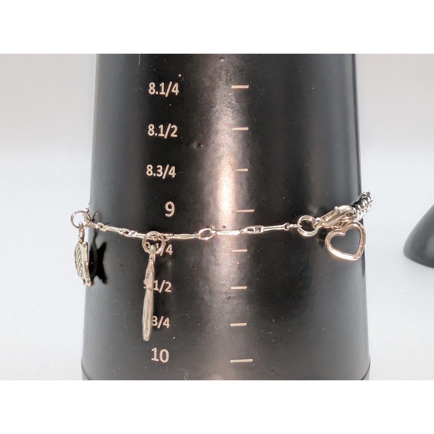 Silver Tone Charm Bracelet Fish Bee Octopus Salamander Cat Charms & Heart Dangle