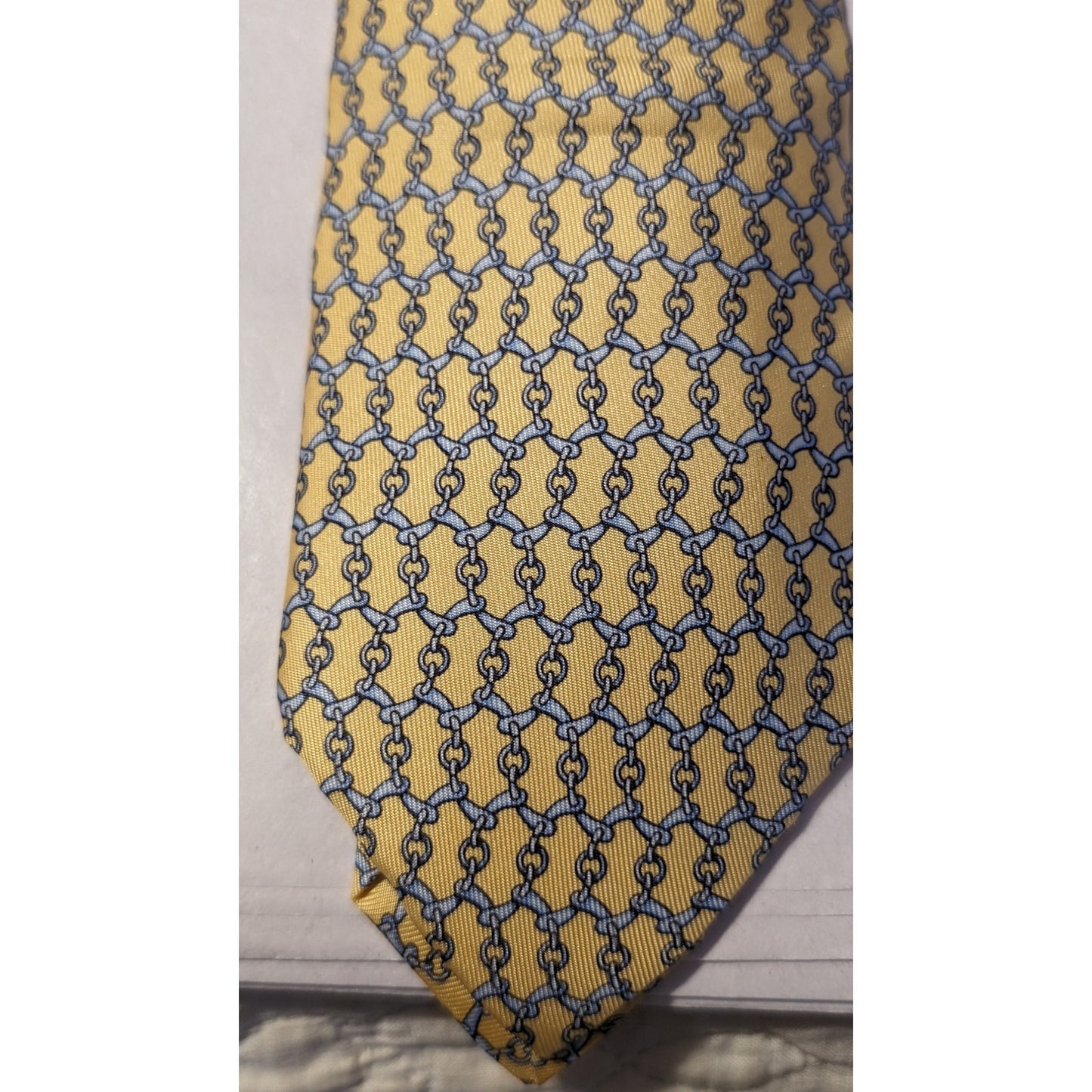 Hermes Paris Vintage 100% Silk Yellow Light Blue Chain Link Design Neck Tie