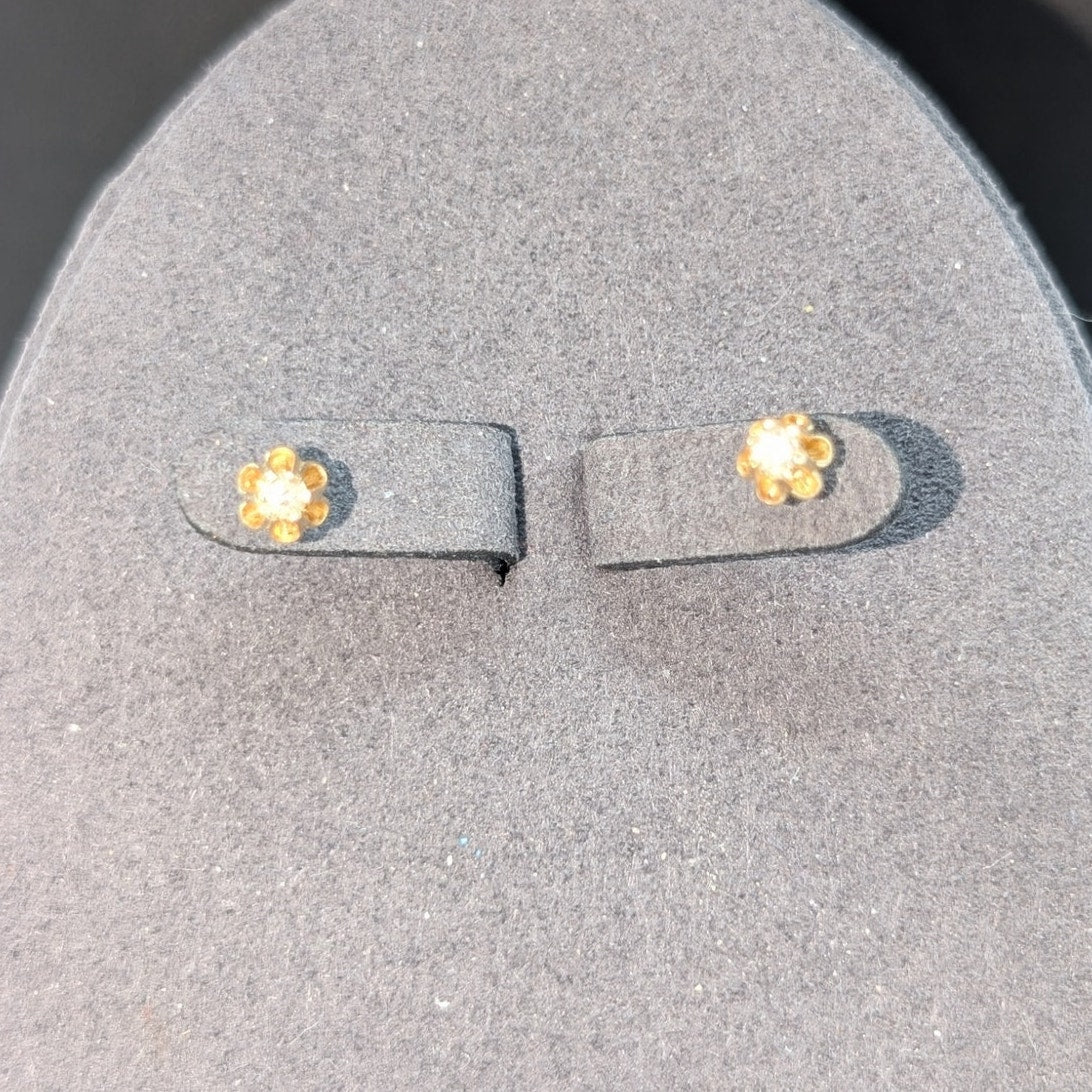 14k Vtg Tested Diamond Stud Earrings W/ Removable Purple Carved Flower Jacket