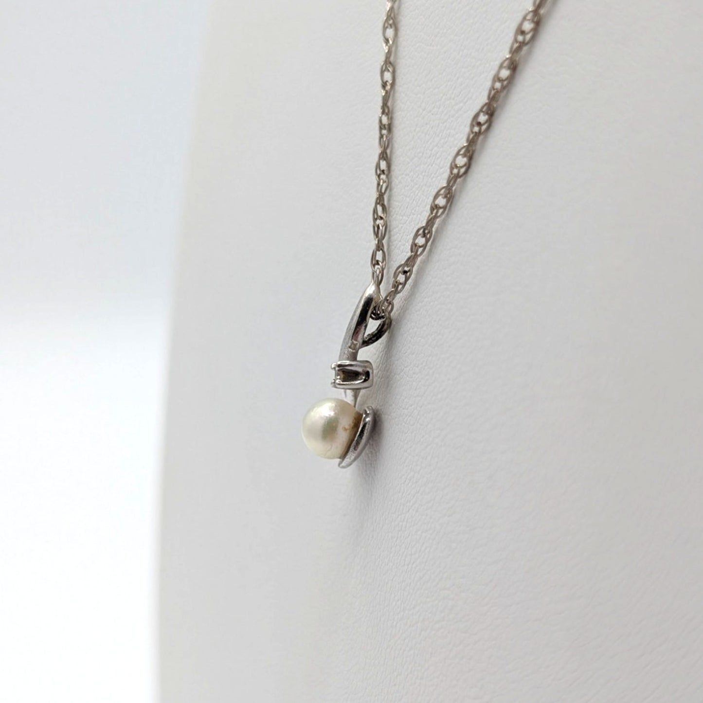 Vintage 925 Sterling Silver Pearl White Sapphire Pendant Chain 19.5" Necklace