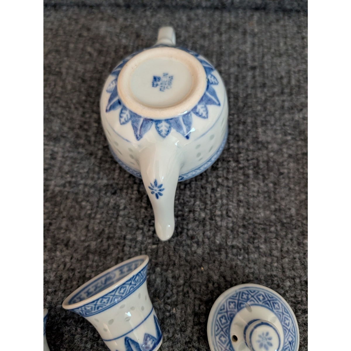 Chinese Rice Ware Vintage 7 Pc Porcelain Tea Set Platter Teapot & Four Cups