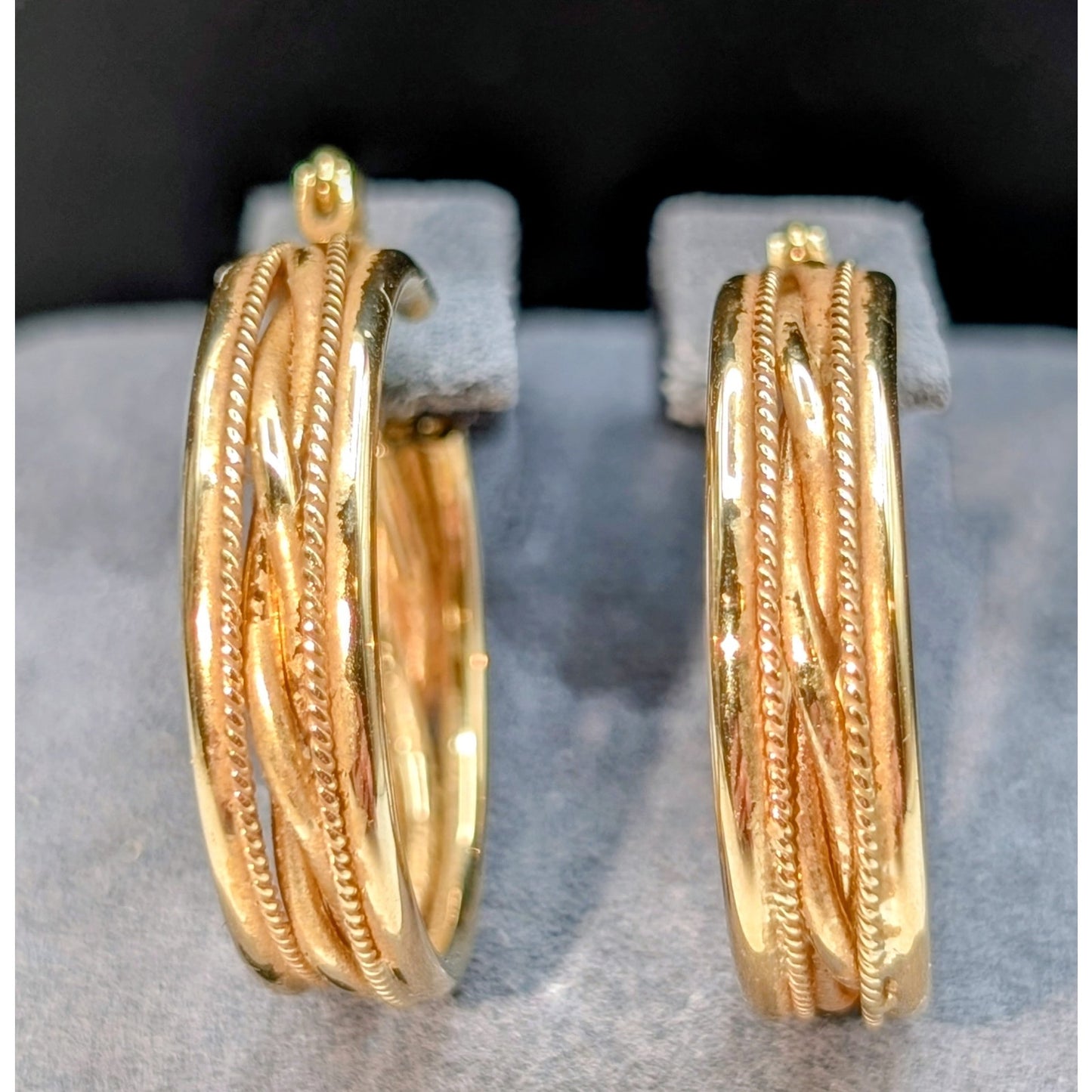 14K Yellow Gold Textured & Polished Hoop Earrings Approx. 4.66g