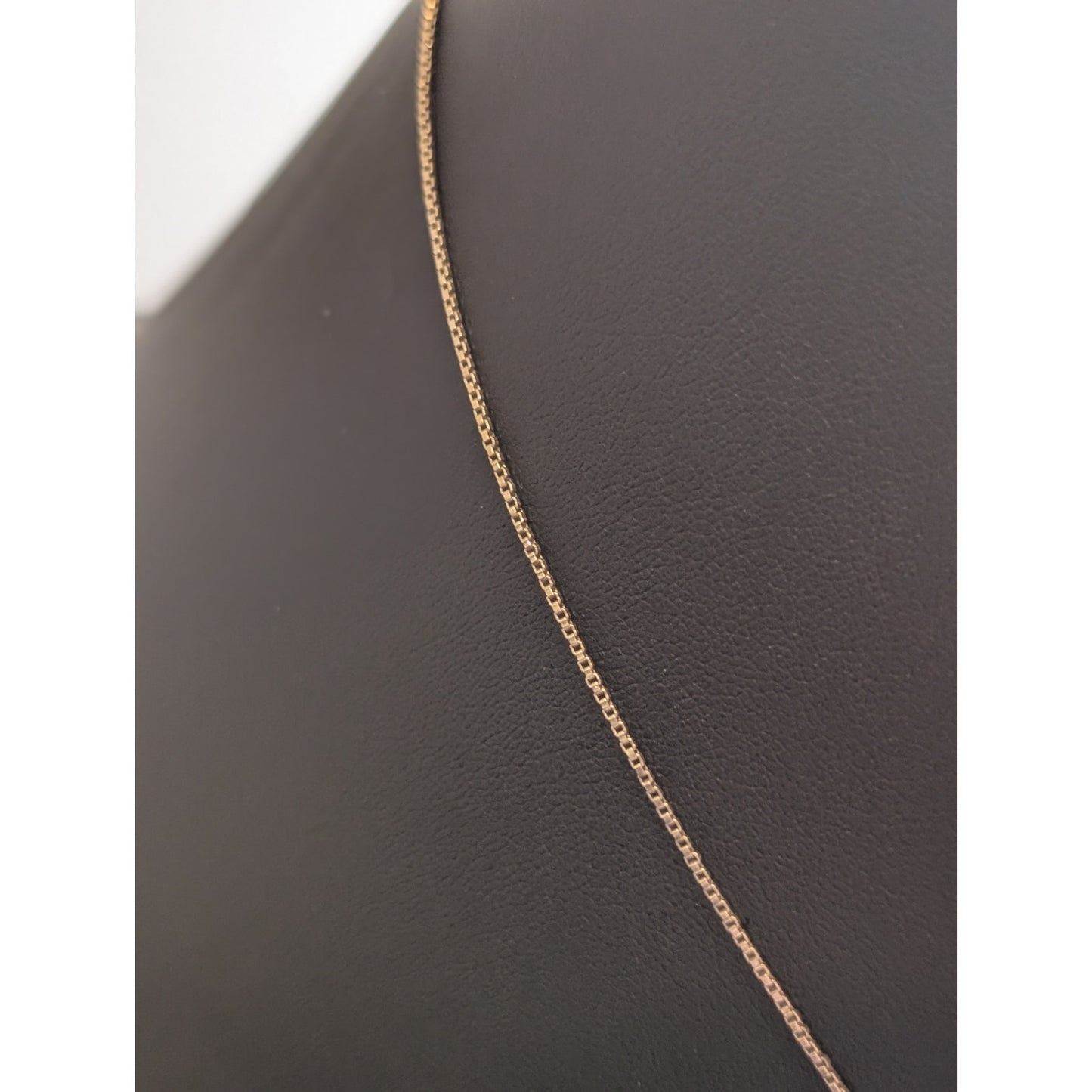 925 Sterling Silver Moissanite 'Journey' Pendant Box Chain 18" Necklace
