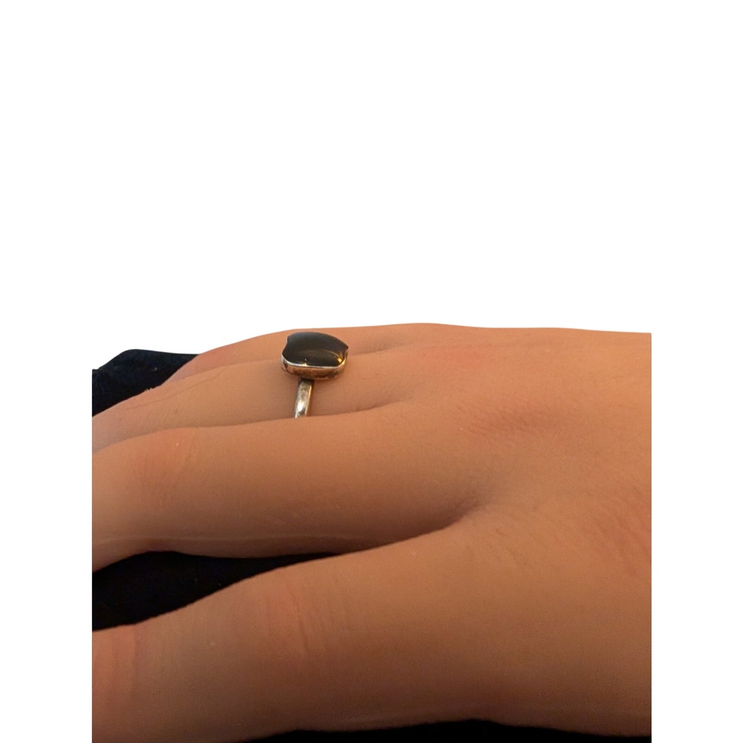 Vintage 925 Sterling Bezel Set Black Stone 'Apple' Ring Size 7.25