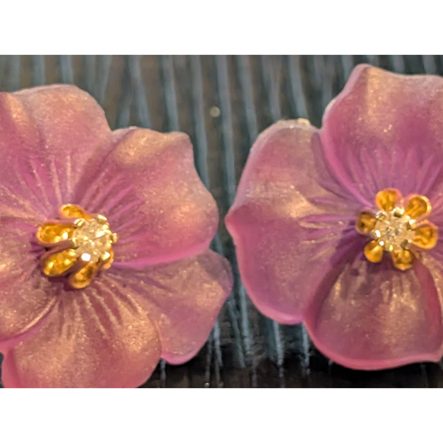 14k Vtg Tested Diamond Stud Earrings W/ Removable Purple Carved Flower Jacket