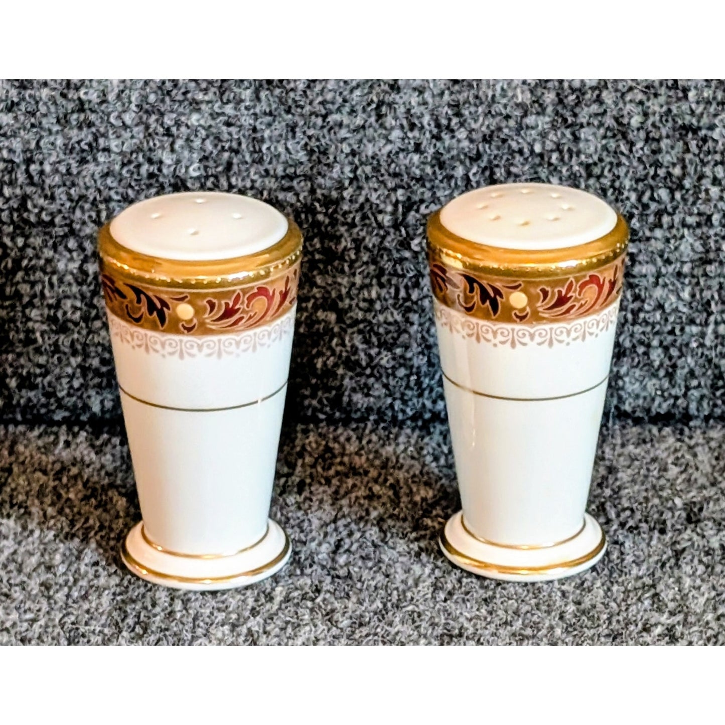 Noritake Xavier Gold Salt & Pepper Shaker Bone China Set