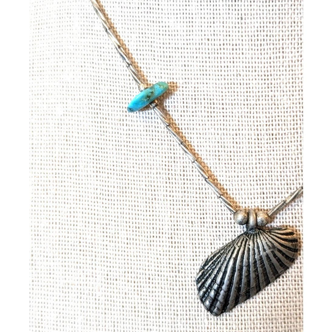 Vintage Sterling Silver Shell Twisted Bead Turquoise Chip Barrel Clasp Choker