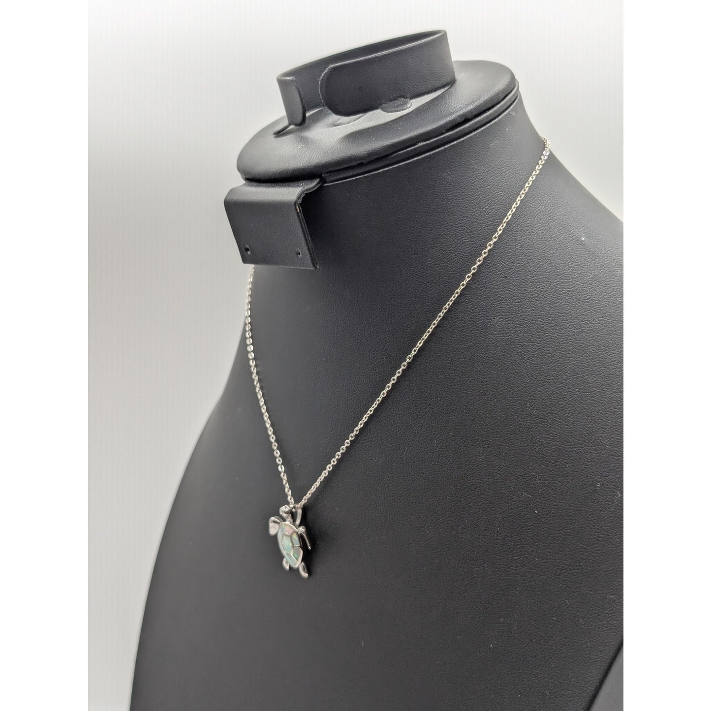 Silver Tone Faux Opal Inlay Turtle Pendant Chain 18" Necklace