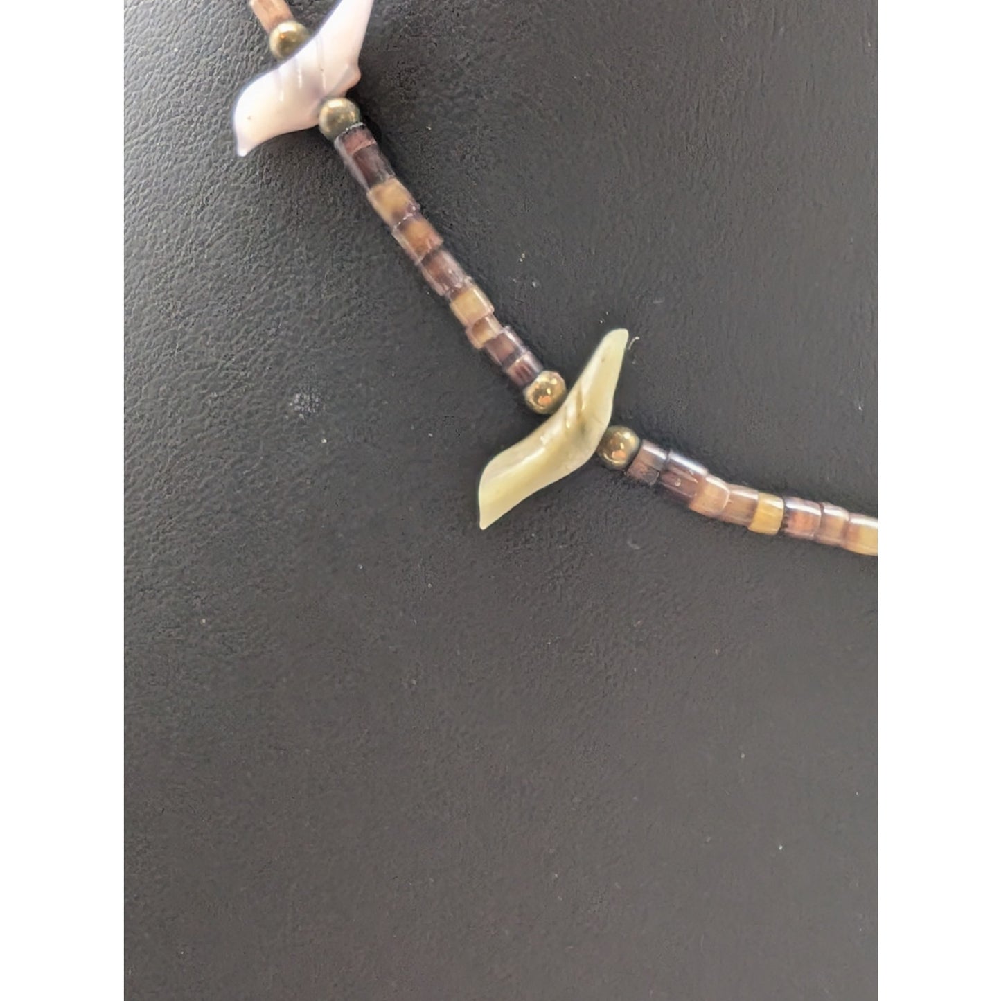 Vintage Carved Birds MOP Fetish Heishi Bead Hook Clasp 16" Necklace