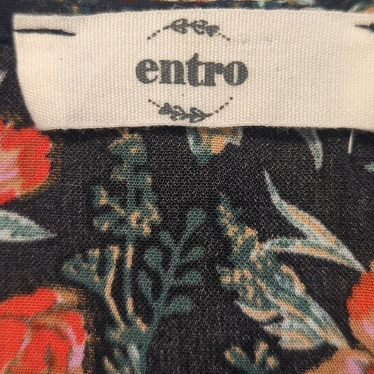 Entro Black Rose Floral Sleeveless Unlined V-Neck Mini Dress Women's Size Small