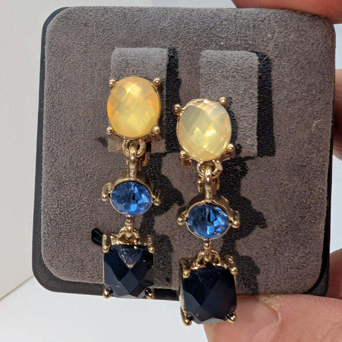 Lot of Two Pair Vintage Gold Tone Metal Clip On Earrings