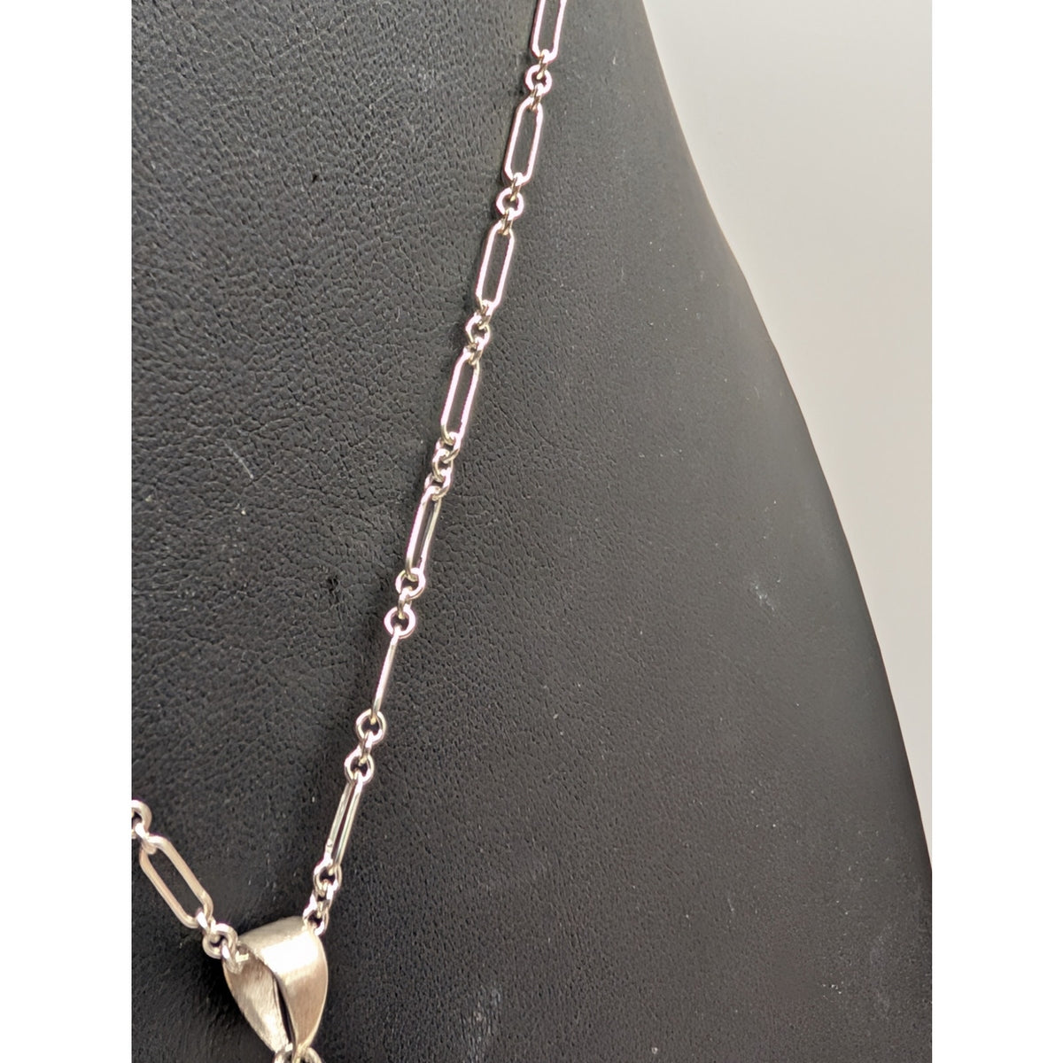 Vintage 925 Sterling Silver 3D Pineapple Pendant Unique Chain Link Necklace 7.4g
