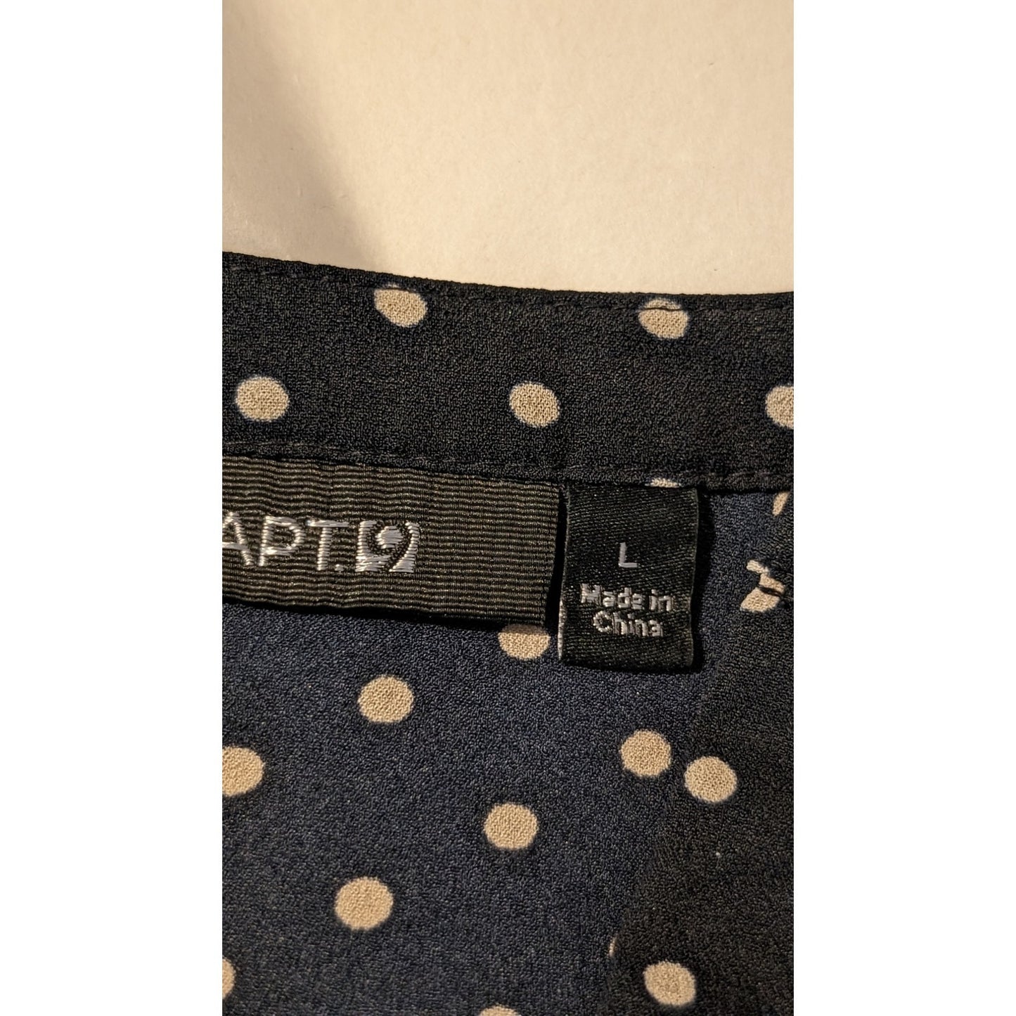 Apt 9 Navy Polka Dot Pleated Button Front V Neck Roll Tab Short Cuff Sleeve Sz L
