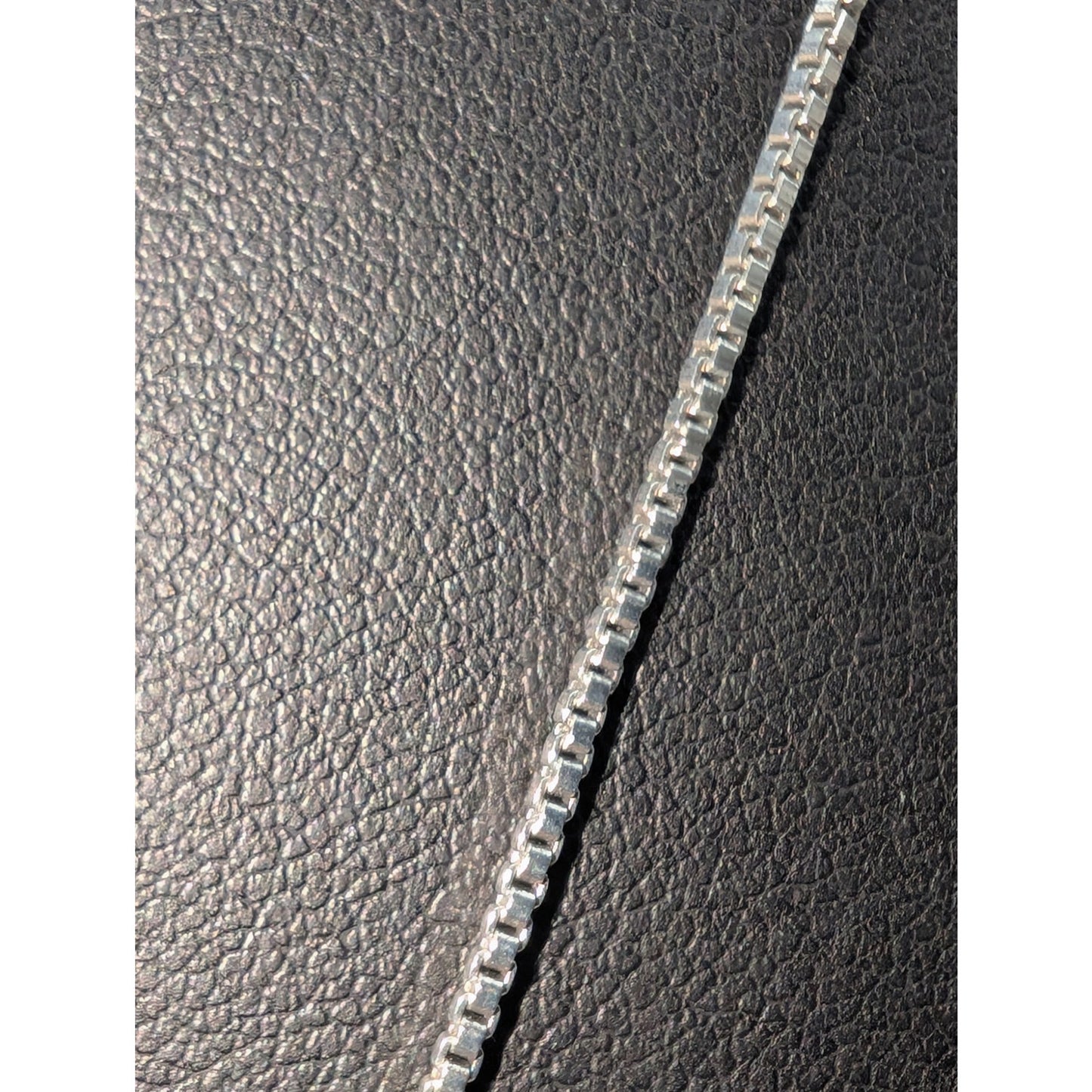 Vintage 925 Sterling Solid Horse Pendant 24" Box Chain Necklace