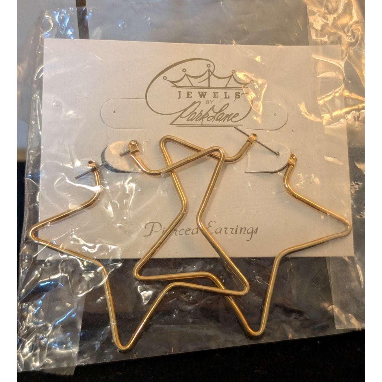 Park Lane Large Gold Tone Star Snap Down Bar Pierced Earrings NWT