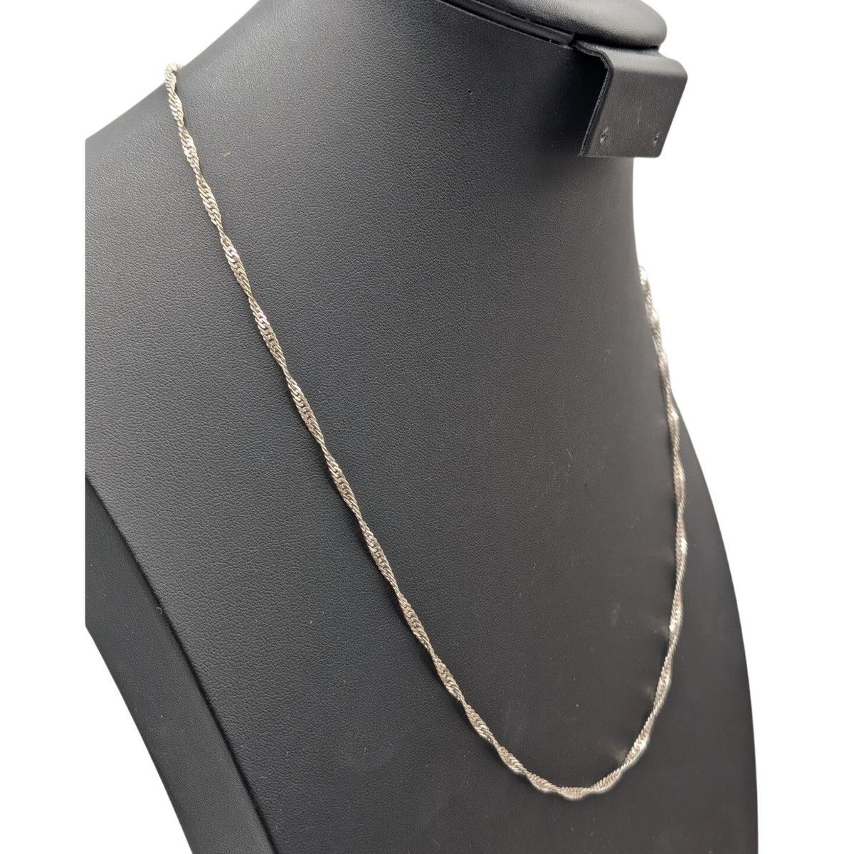 Vintage Made in Italy 925 Sterling Silver Twisted Herringbone 24" Chain Necklace