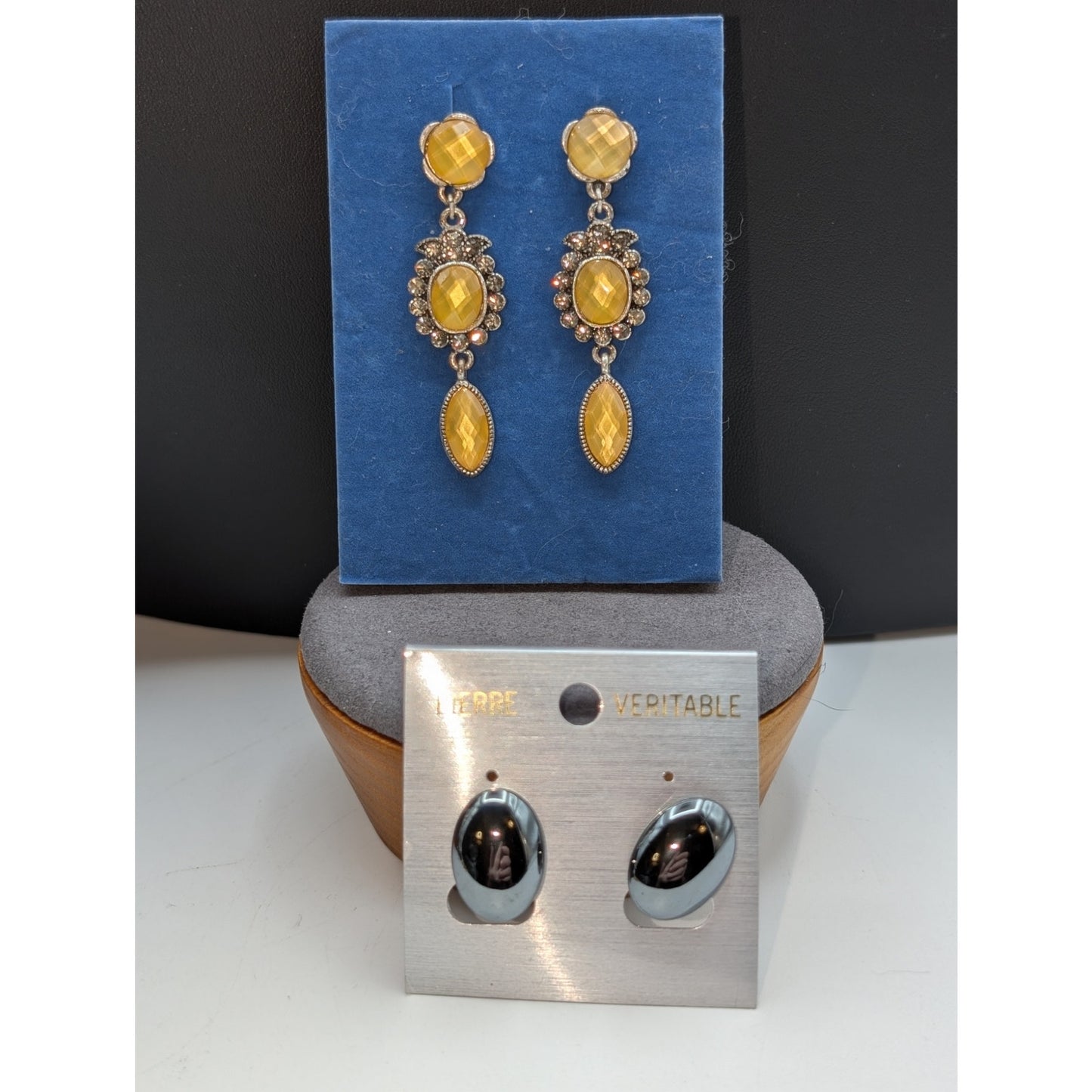 Vintage Avon & Pierre Veritable Silver Tone Clip On Earrings NWT