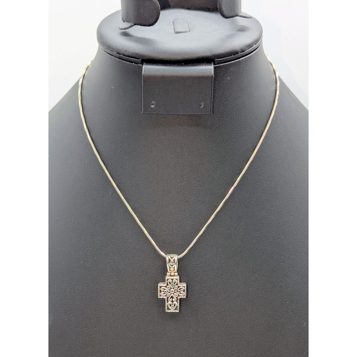 925 Sterling Silver Chunky Filigree Articulated Cross Pendant Chain 16" Necklace