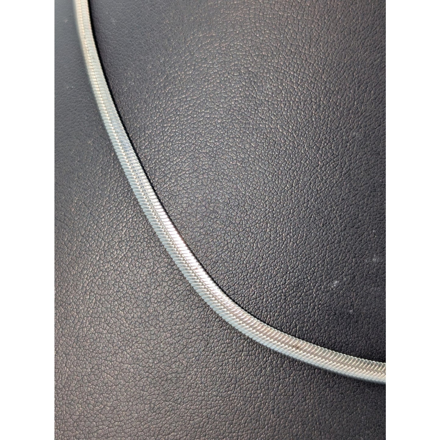925 Sterling Silver 1/8" Fluid Herringbone 18" Chain Necklace 10.06g
