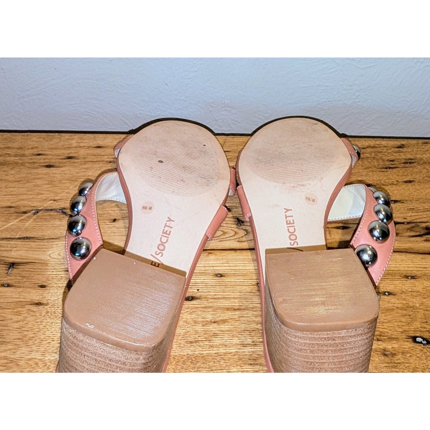 Sole Society Sasandrah Butter Nappa Studded Block Heel Sandal Womens Sz 9
