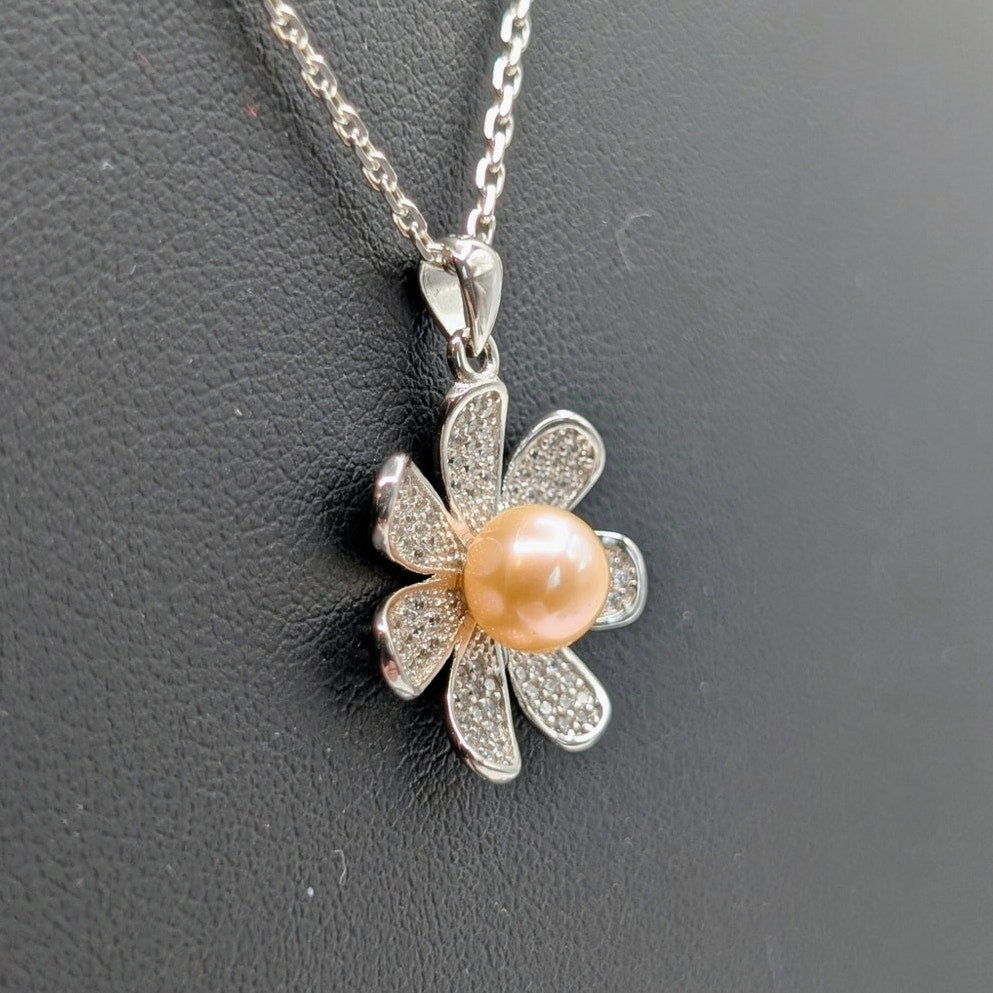 Vantel Pearls 925 Sterling Pearl in CZ Encrusted Flower Pendant Chain Necklace