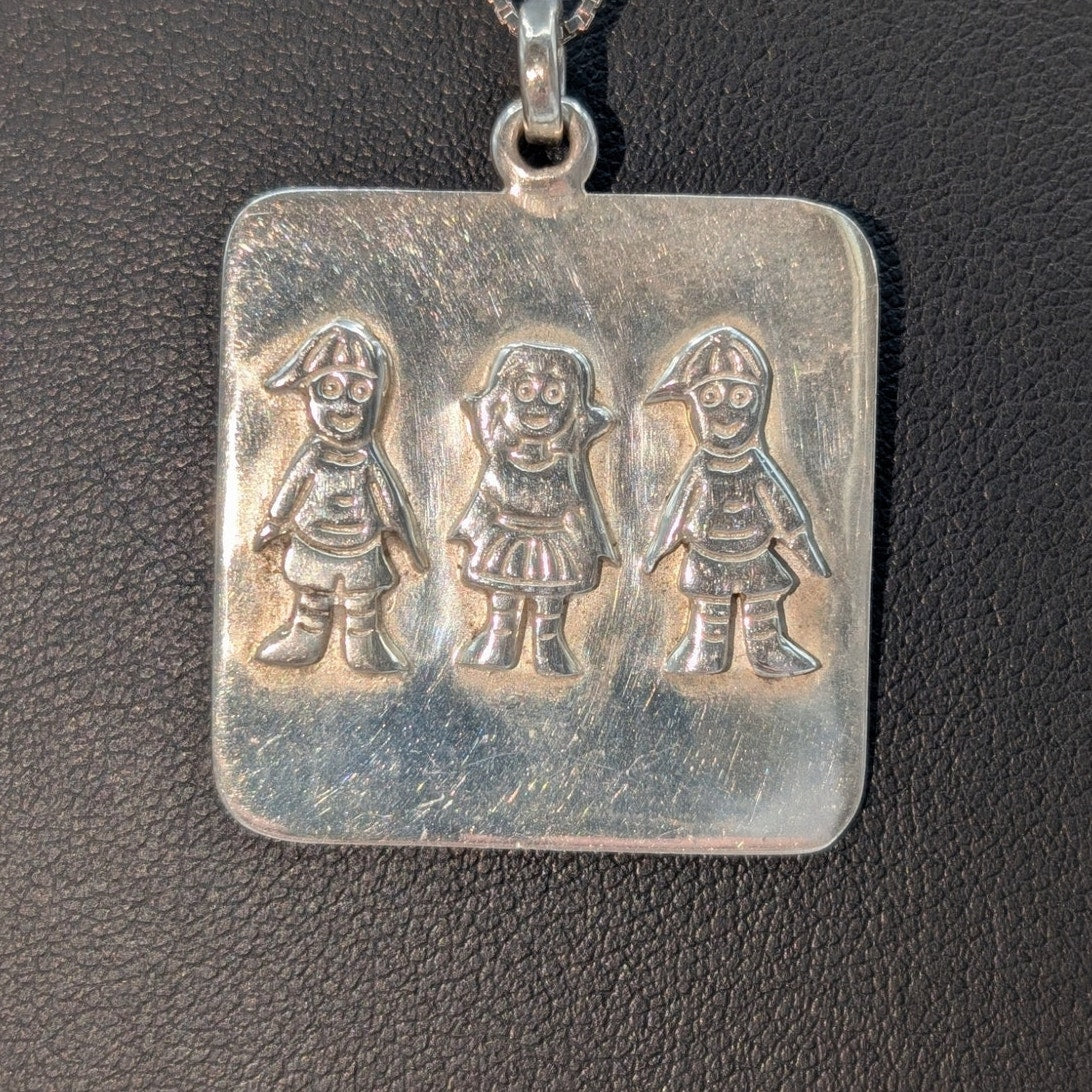 Vintage Mexico Sterling Silver Two Boys & A Girl Pendant Box Chain 18" Necklace