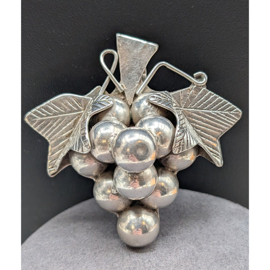 Vintage Taxco Mexico 925 Sterling Silver Chunky Figural Bunch of Grapes Brooch