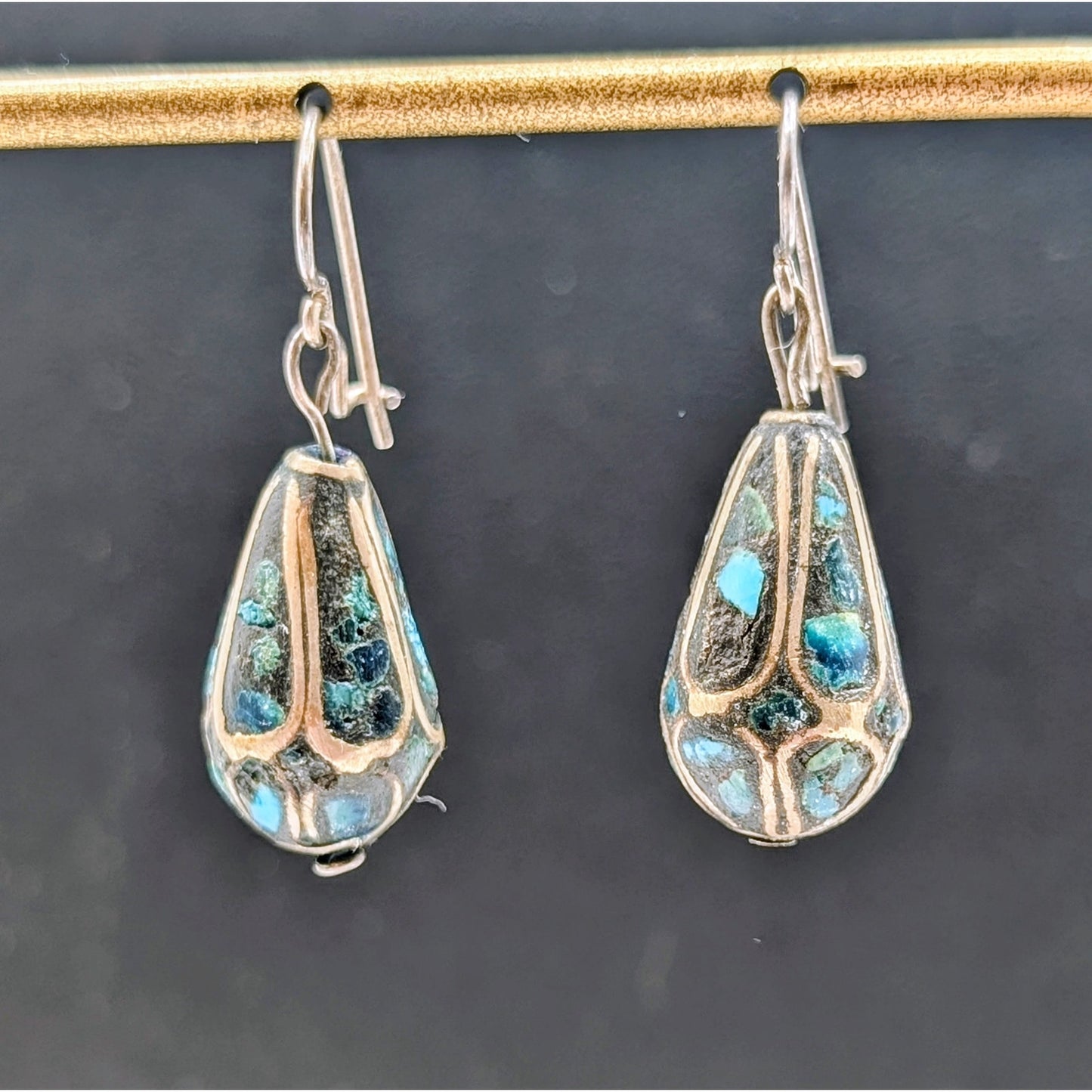 Vintage 50s Indian Turquoise Chip Tear Drop Earrings