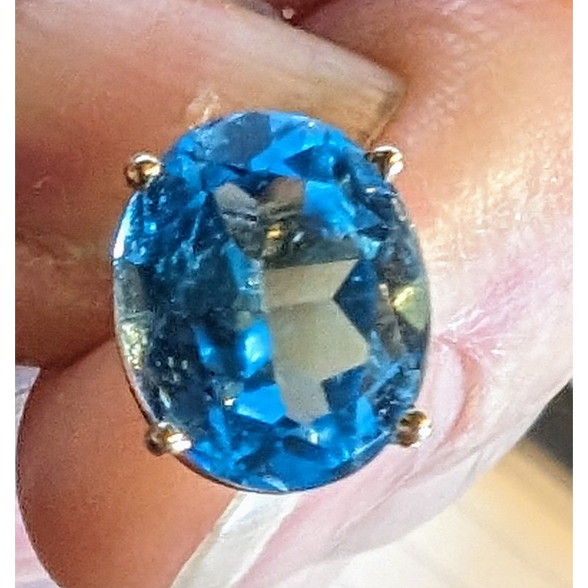 Stamped Tested 14k Gold 4ct Oval Blue Topaz Solitaire Basket Set Stud Earrings