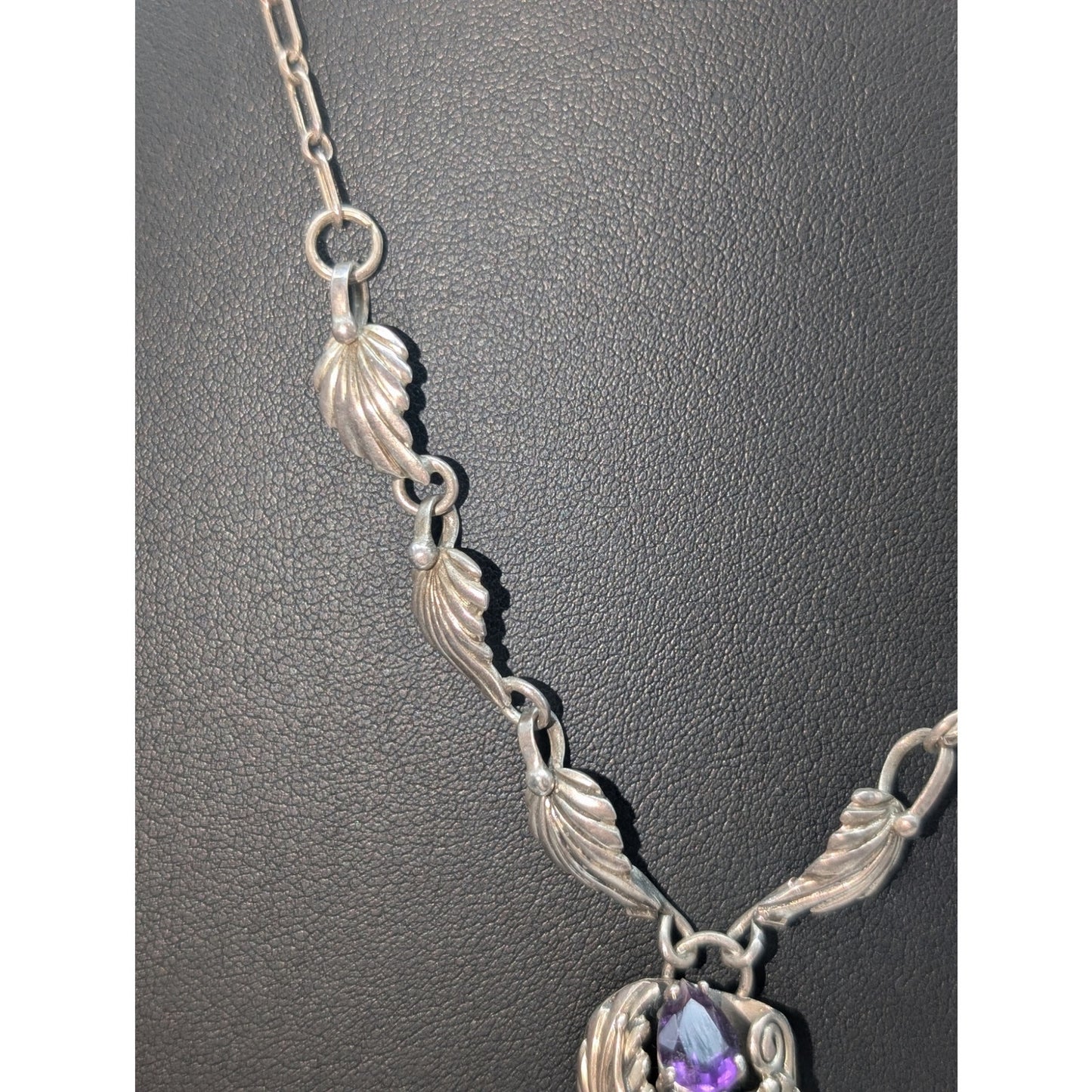 Vintage 925 Sterling Silver Purple Gemstone Leaf Flower Design 20" Necklace