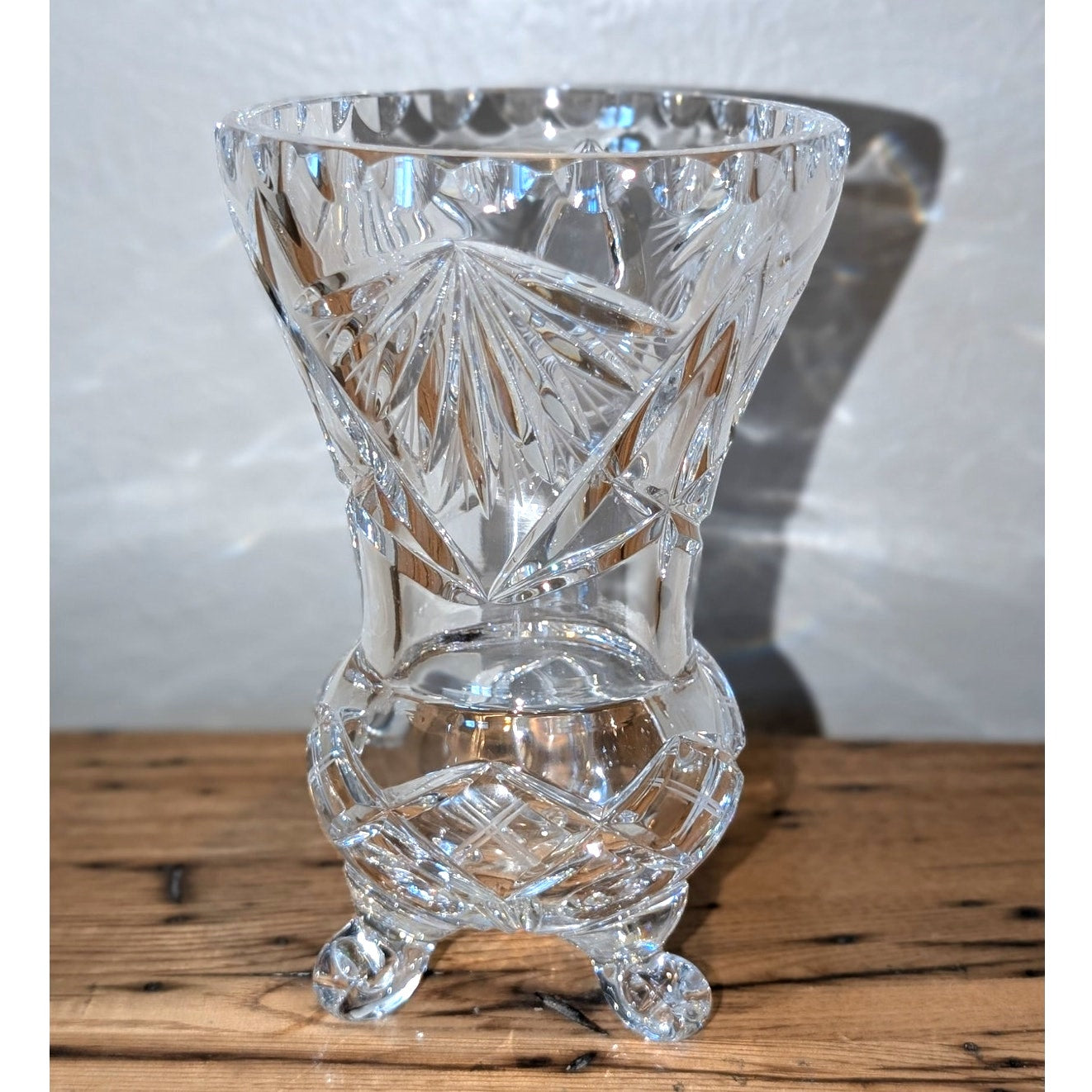 Gorgeous Vintage Cut Crystal Tripod Footed Scalloped Mouth Flower Vase